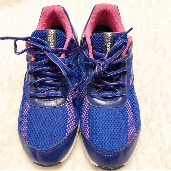 Reebok Shoes - Woman’s Reebok walking shoes